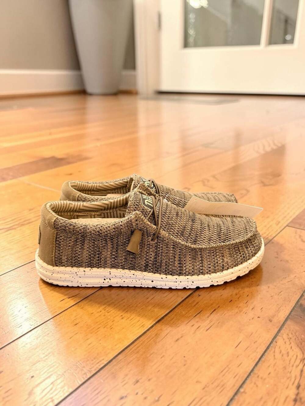 Heydude  Wally Sox Brown Loafers M9 W11